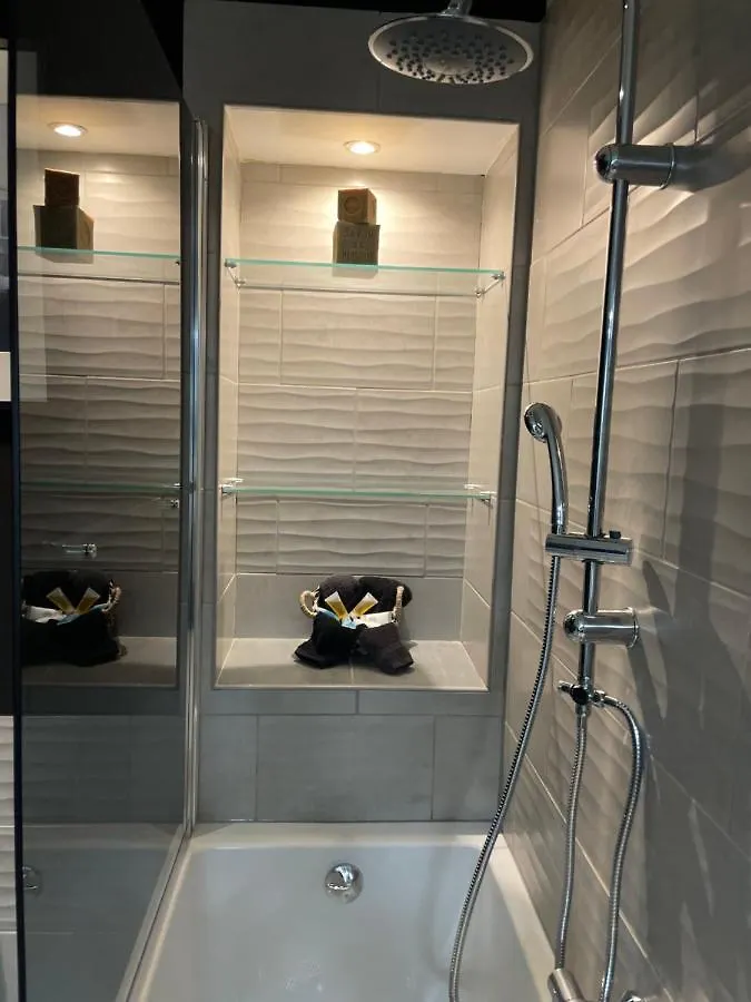 Apartamento Chez Flo Aviñón 0*,  Francia